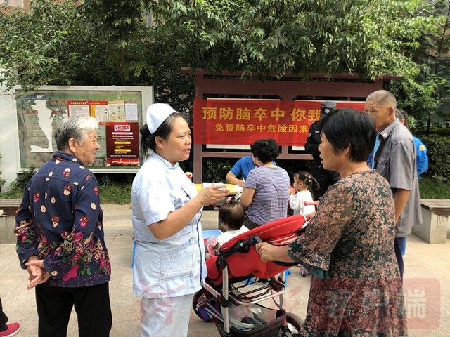 “三三制”党建究竟是个啥?让“休眠”的党员“发了芽”,让陌生的邻里乐开花